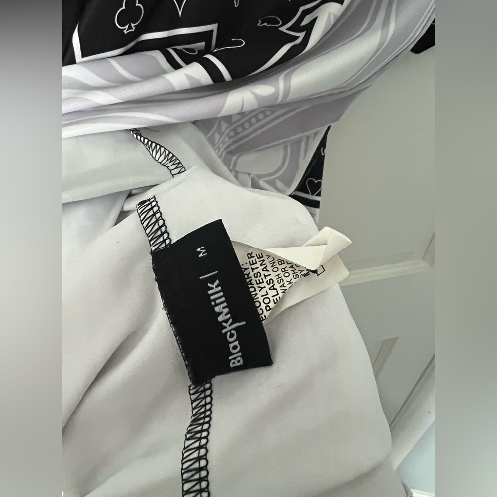 Blackmilk Sharkiecon Jersey - Picture 3 of 3